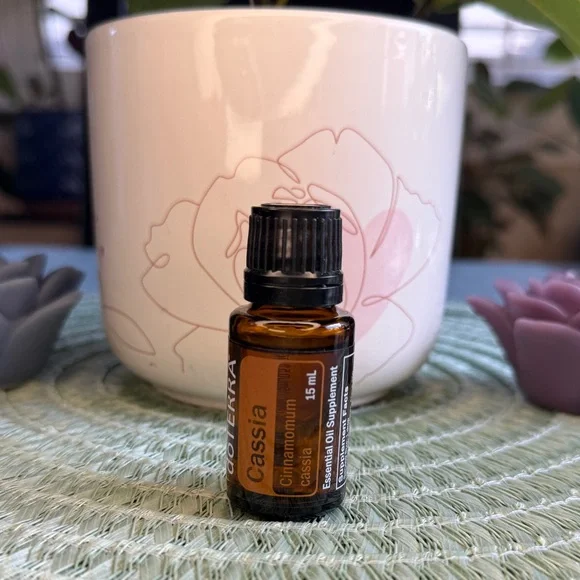 Cassia Essential Oil - doTERRA, 15ml - Picture 2 of 11